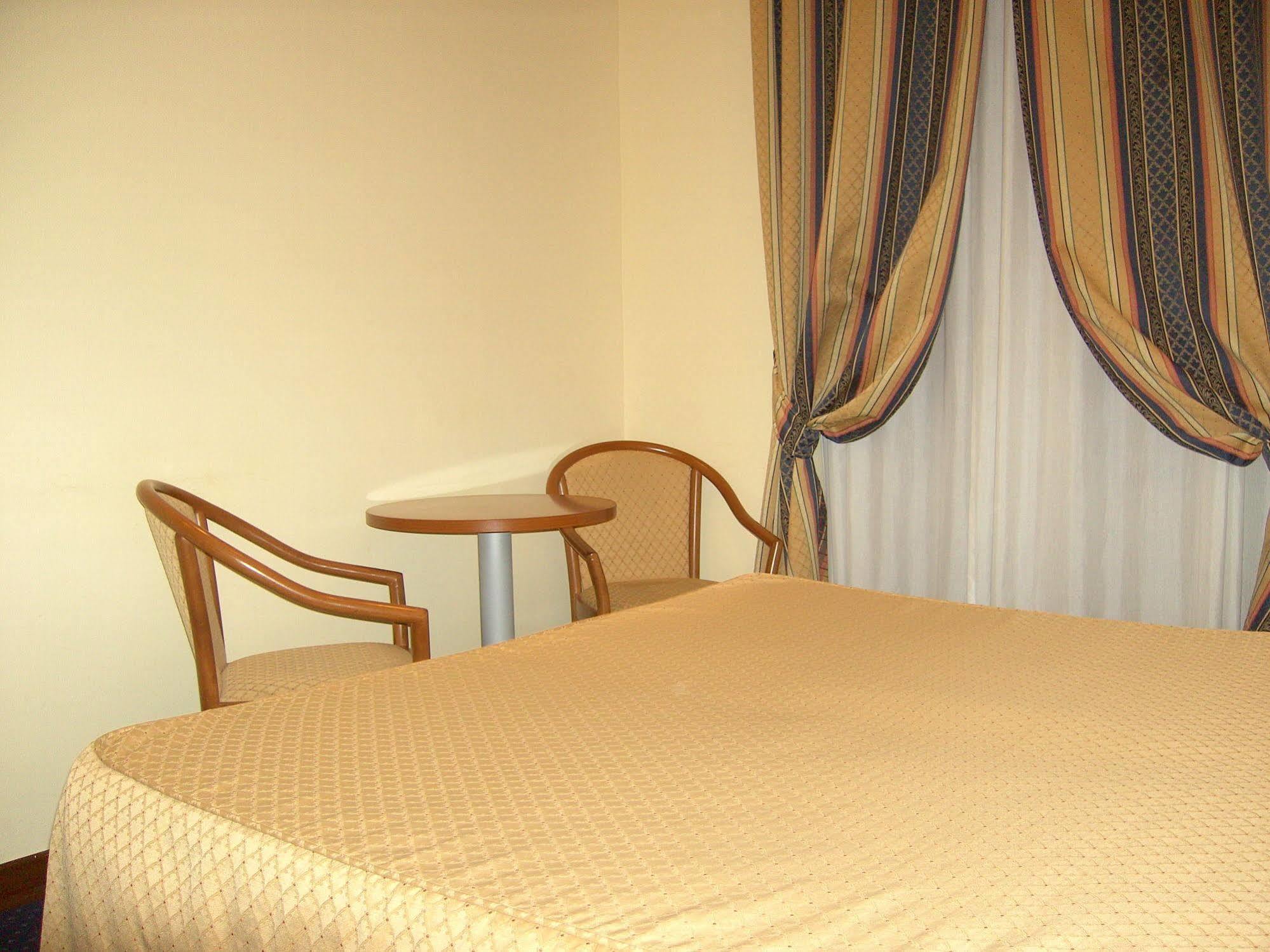 Hotel Stella Рим Экстерьер фото