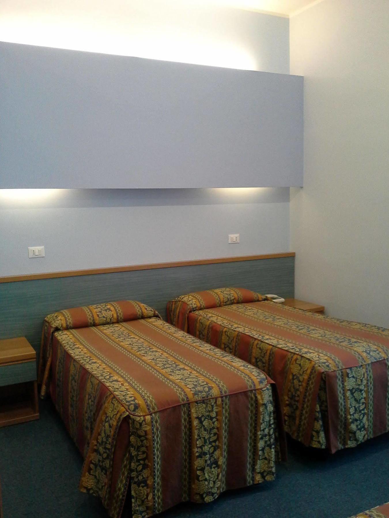 Hotel Stella Рим Экстерьер фото